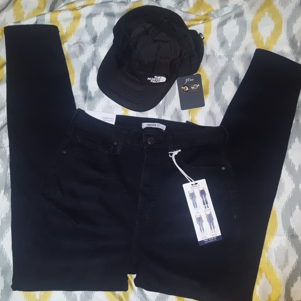 FOREVER 21 CURVY SKINNY HI RISE JEANS